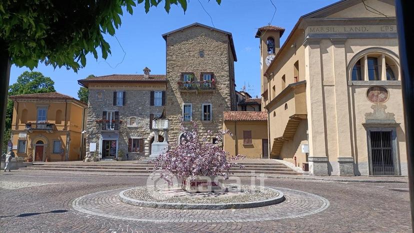 Trilocale in Piazza Giuseppe Garibaldi — foto 13 di 49
