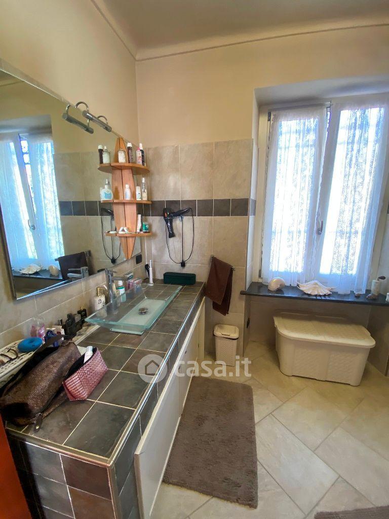 Villa in Piazza Libertà 5 — foto 27 di 34