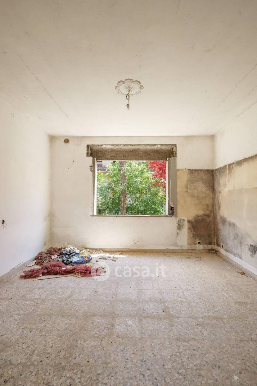 Villa in Via dei Cedri 22 — foto 9 di 37