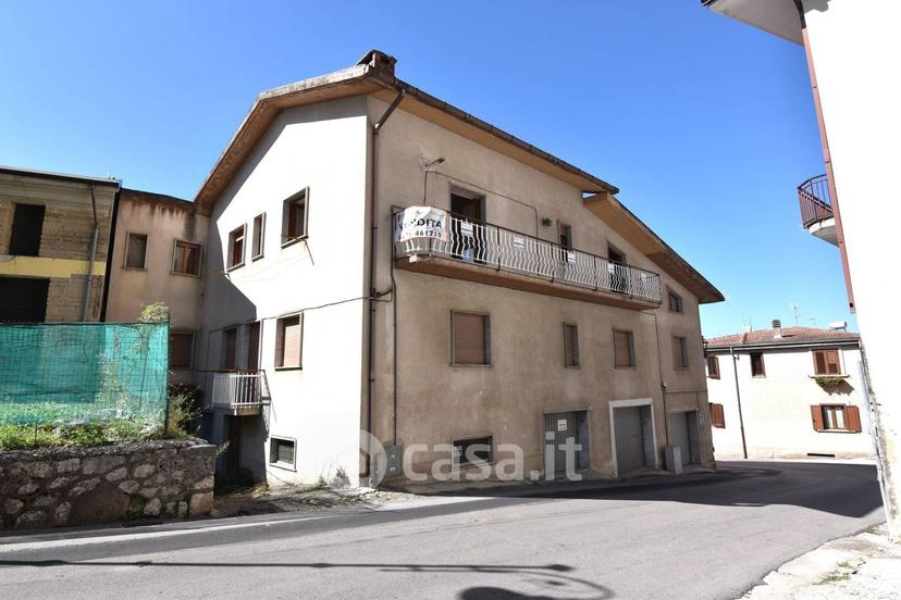 Trilocale in Via San Francesco 23 — foto 3 di 27