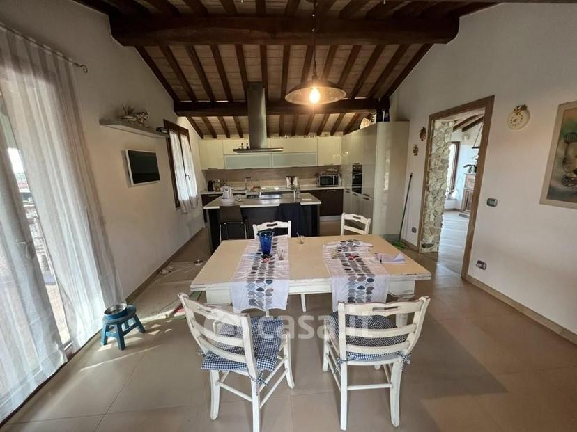 Villa in Via San Bartolo — foto 10 di 33