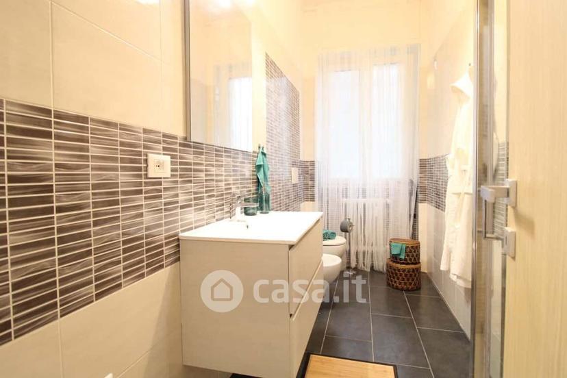 Stanza in Via Ambaraga 77 — foto 16 di 26