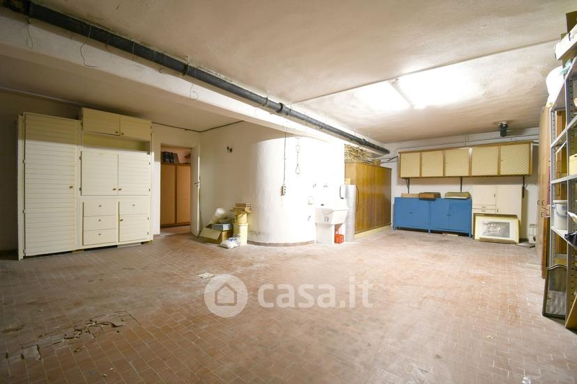 Villa in Via Molaria 11 — foto 2 di 40