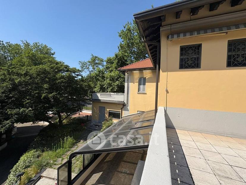 Villa in Via Vittorio Alfieri 2 — foto 72 di 78