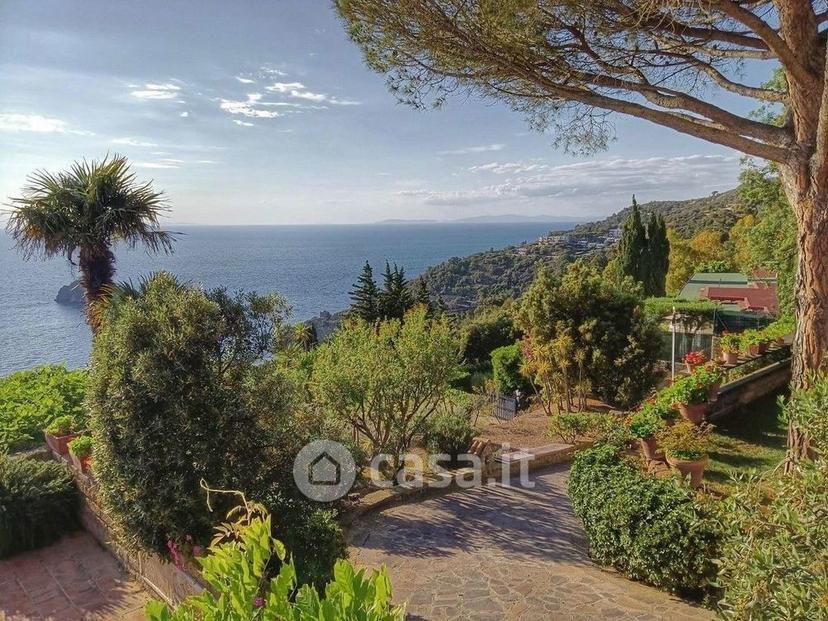 Villa in Via dei Pionieri — foto 27 di 33