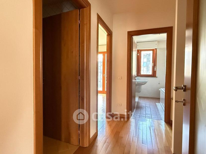Quadrilocale in Via Vittorio Alfieri — foto 10 di 25