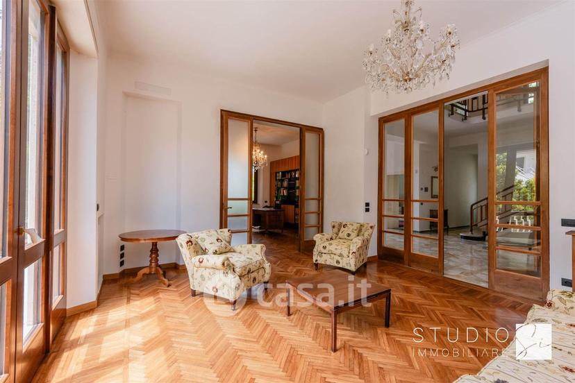 Villa in Viale Libertà — foto 27 di 48