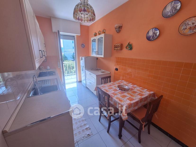 Quadrilocale in Via dei Glicini 7 — foto 15 di 20