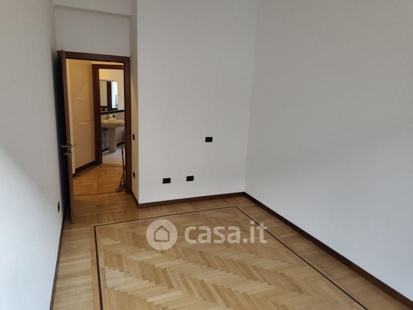 Quadrilocale in Via Beato Luca Belludi — foto 20 di 29