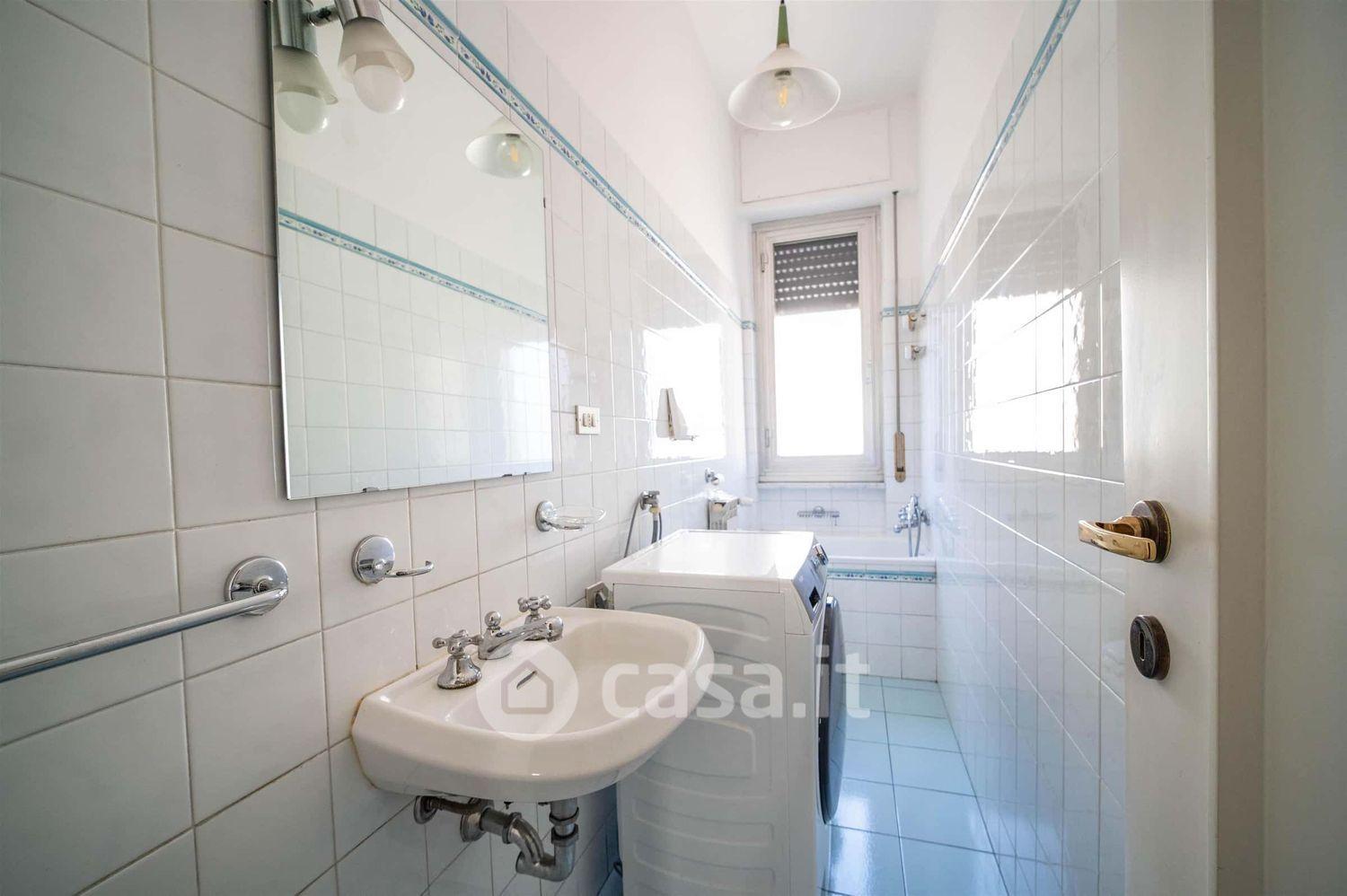 Stanza in Corso Sardegna 115 R