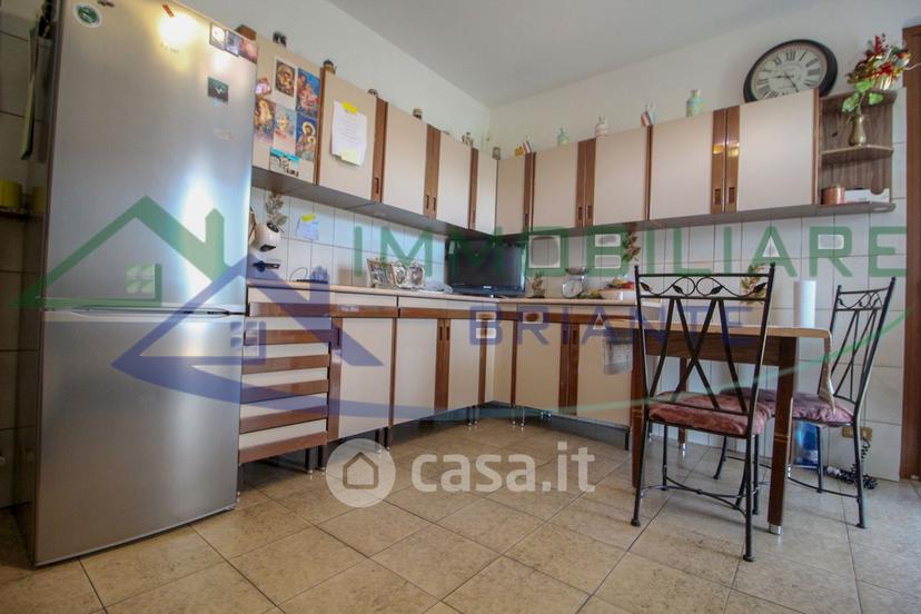 Villa in Via A. Macchi 35 — foto 22 di 28