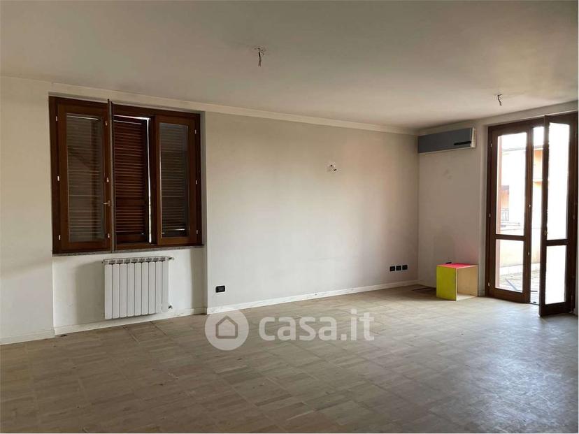 Appartamento in Via Quarterone 18