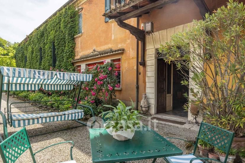 Villa in Via Castelnuovo Rangone — foto 35 di 101