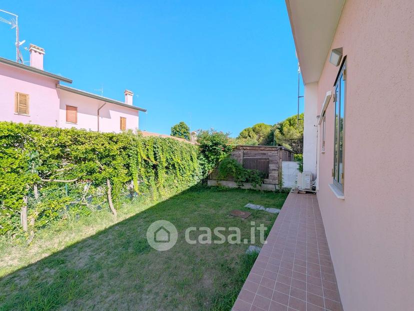 Villa in Via Timavo — foto 10 di 14