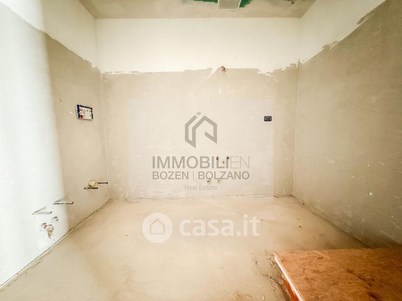 Quadrilocale in Via Brennero 25 /a — foto 18 di 19
