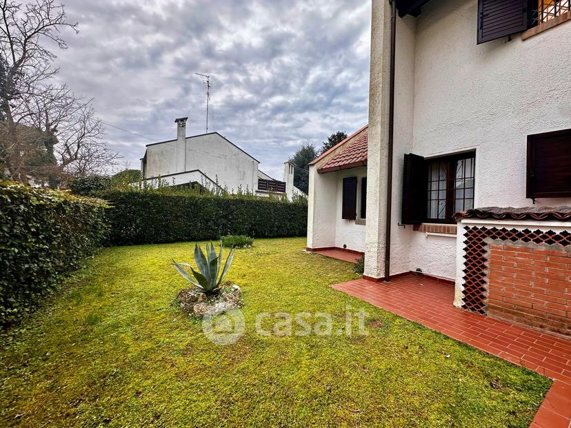 Villa in Viale Leoncavallo 123 — foto 9 di 53