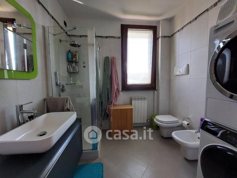 Trilocale in Via Arno 25 — foto 21 di 27