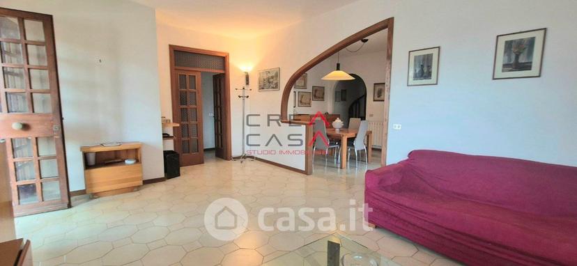 Villa in Via Eugenio Montale — foto 9 di 17