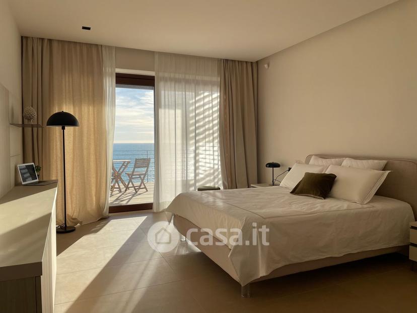 Villa in Via Caio Duilio — foto 24 di 45
