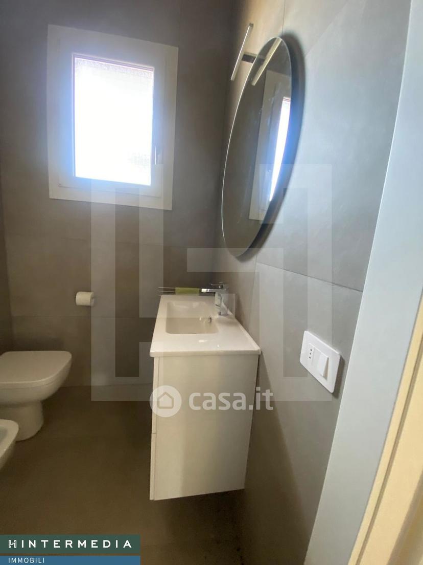 Trilocale in Via Monte Sirottolo — foto 5 di 8