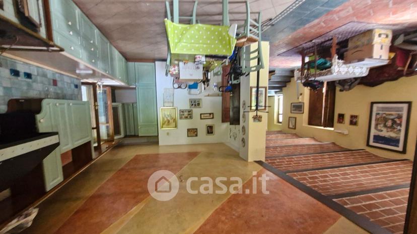 Villa in Frazione Casabianca — foto 35 di 107