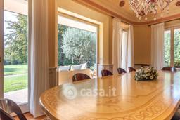 Villa in Via Alcide de Gasperi