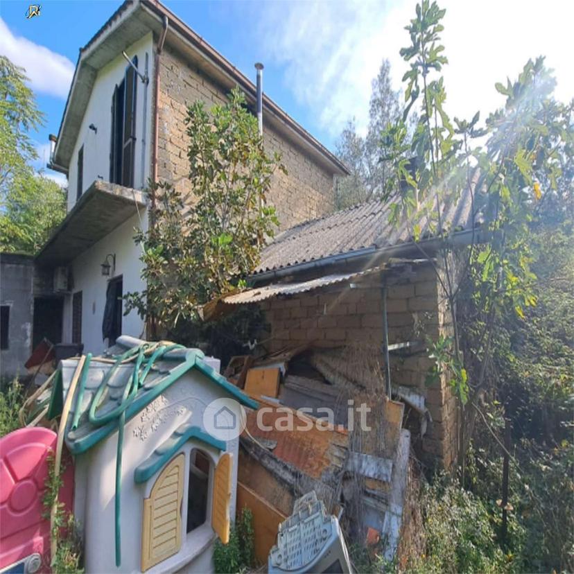 Bilocale in Via Carlo Magno 7 — foto 9 di 32