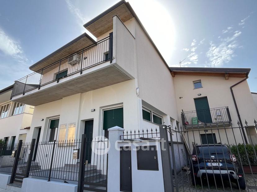 Bilocale in Via Giuseppe Garibaldi — foto 2 di 26