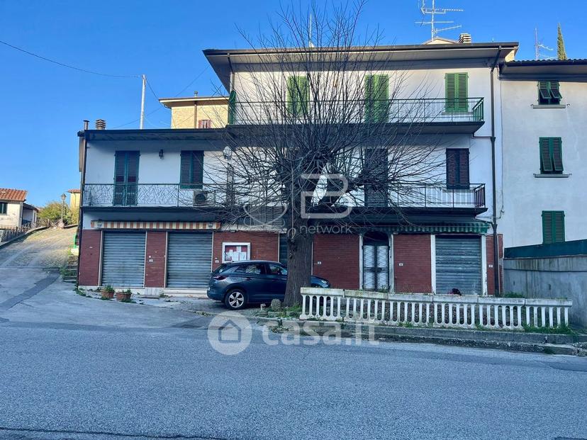 Trilocale in Via Chiesa 22 — foto 8 di 21