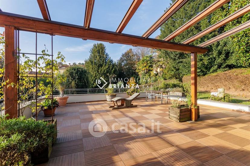 Villa in Viale John E Robert Kennedy — foto 9 di 34