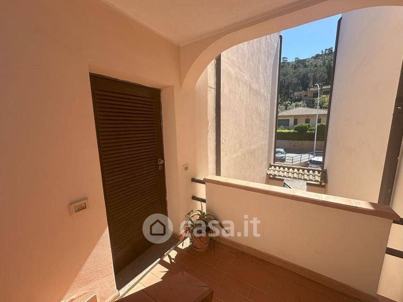 Bilocale in Via Cristoforo Colombo — foto 17 di 37