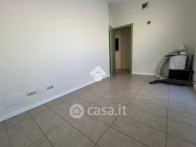Quadrilocale in Via E. d'Arborea 116 — foto 14 di 32