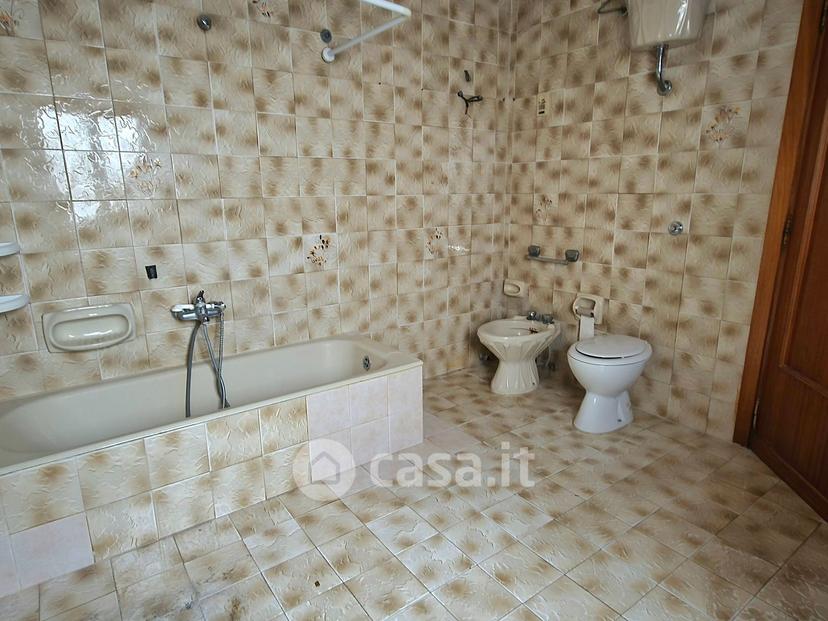 Quadrilocale in Via Giuseppe Verdi 33 — foto 10 di 40