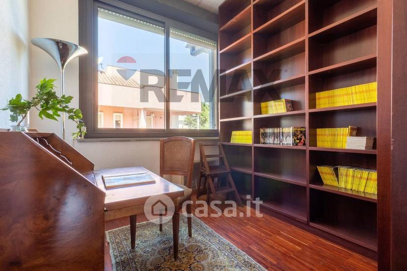 Villa in Via Bartolomeo Colleoni 10 — foto 22 di 46