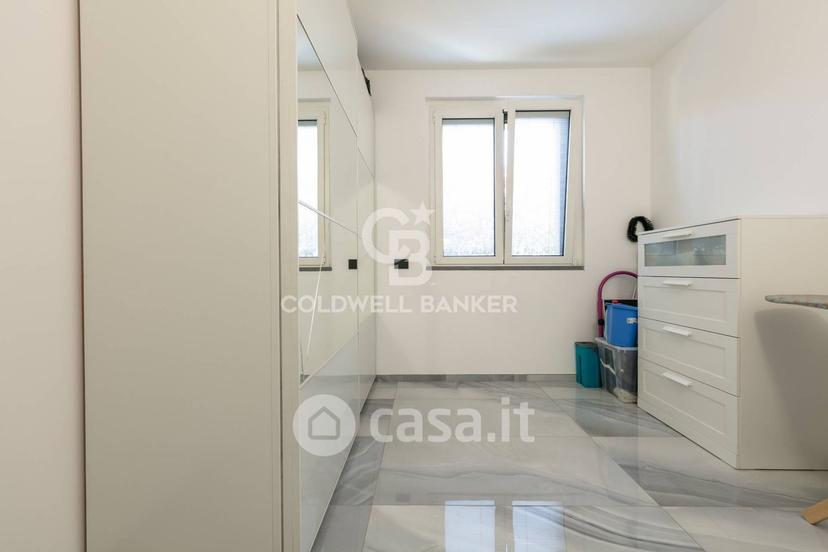 Villa in Via delle Alberine 7 — foto 3 di 22