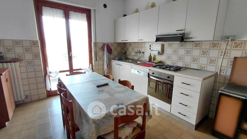 Quadrilocale in Via Bartolomeo da Torgiano 51 — foto 13 di 24