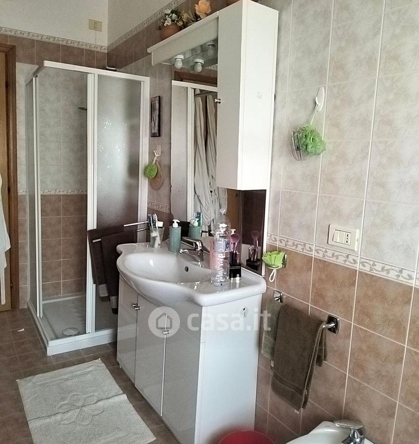 Quadrilocale in Via Luigi Doumontier 1 — foto 4 di 23