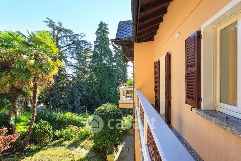 Villa in Via Angelo Cantoni 12 — foto 18 di 53