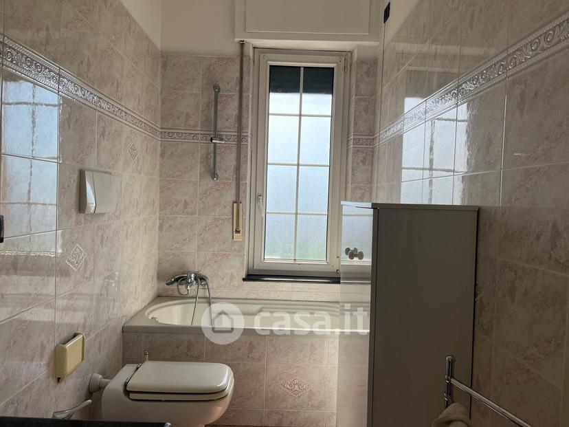 Bilocale in Via dei Sessanta 7 — foto 23 di 34