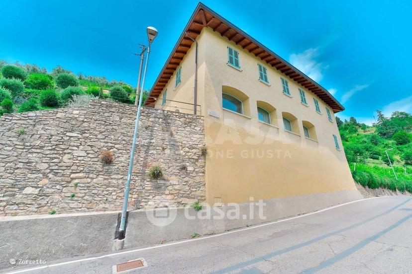 Villa in Via Belvedere 37 — foto 16 di 95