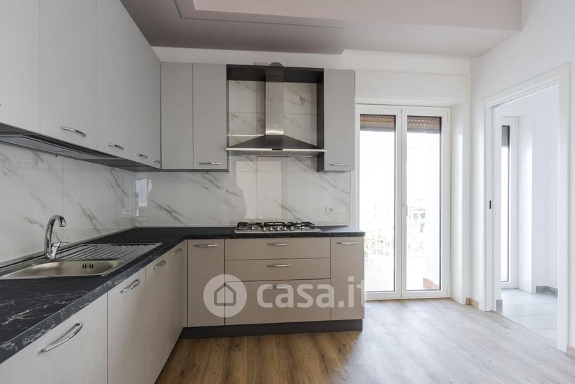 Appartamento in Via Livorno 3 — foto 2 di 33