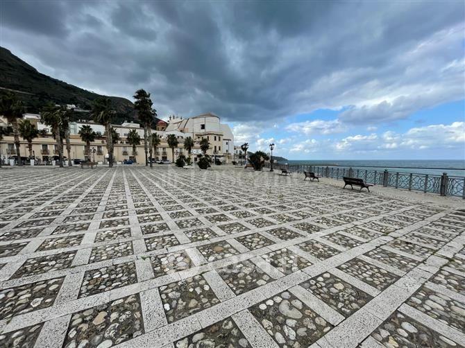 Trilocale in Via Giacomo Puccini — foto 5 di 16