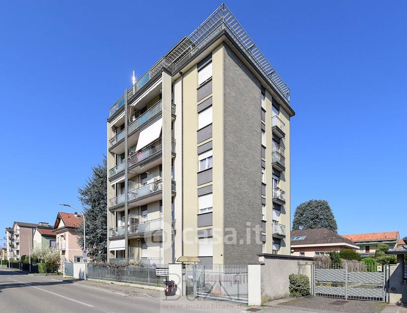 Trilocale in Via Amedeo Avogadro 6 — foto 9 di 12