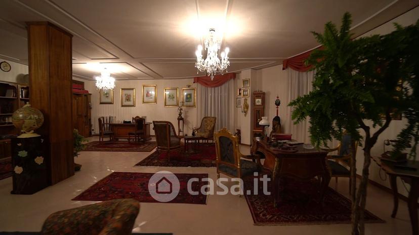 Villa in Via dei Carpini 1 — foto 39 di 51