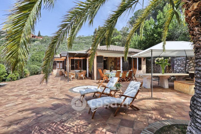 Villa in Morcone — foto 22 di 42