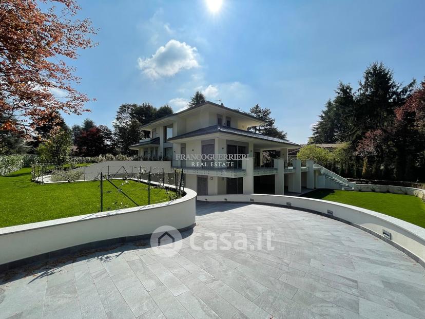 Villa in Via Alcide de Gasperi — foto 15 di 29