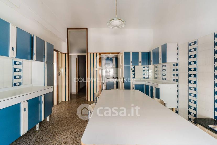 Appartamento in Via Savoia 92 — foto 17 di 29