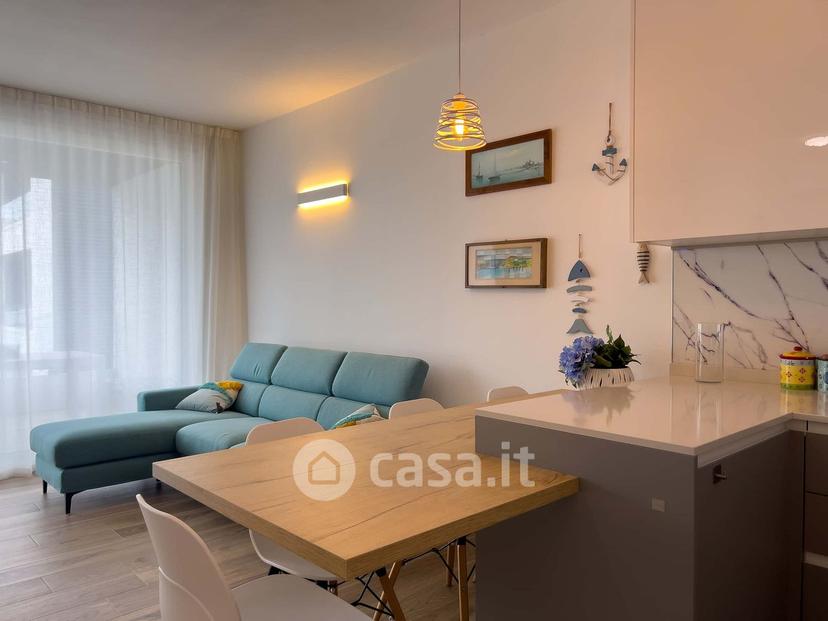 Trilocale in Via Luigi Ceolotto 43 — foto 10 di 17