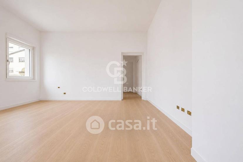 Villa in Via G. Espinasse 3 — foto 12 di 13