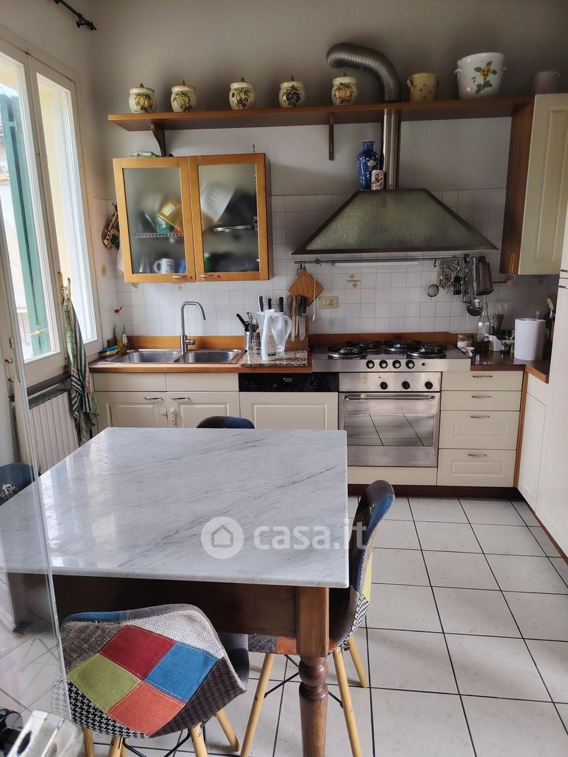 Trilocale in Via Varese — foto 8 di 14